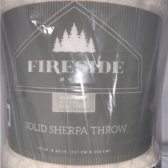 White Sherpa Throw Blanket - Picture 2 of 8